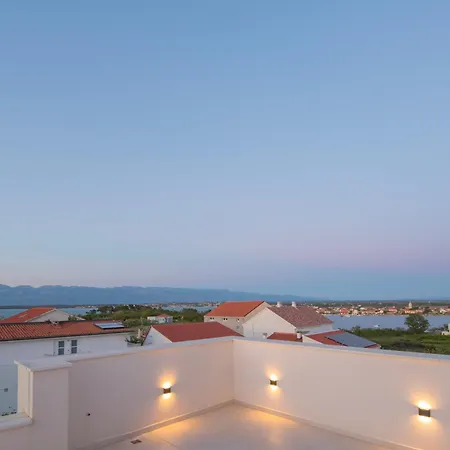 Tinka Villa Nin