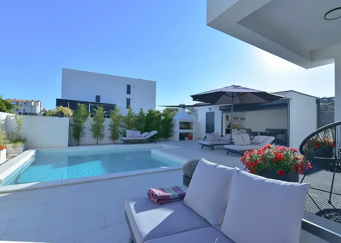 Tinka Villa